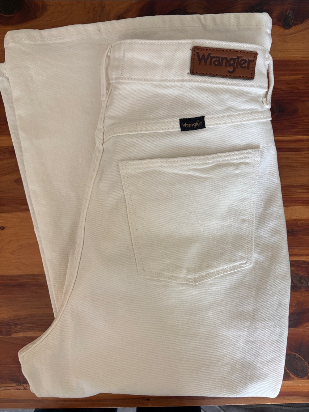 NWOT Wrangler Womens High Rise Fierce Flare White Jeans
